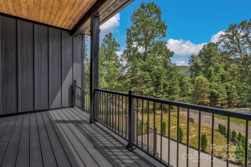 Property image 2 of 63 Winding Ridge Road in Winding Ridge Estates, Fairview, NC 28730