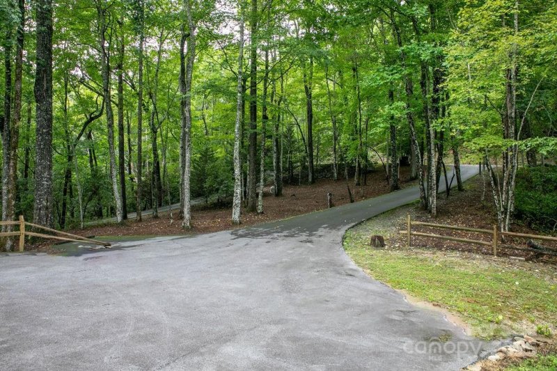 Property image 5 of 418 Sandy Lane in Big Hill, Brevard, NC 28712