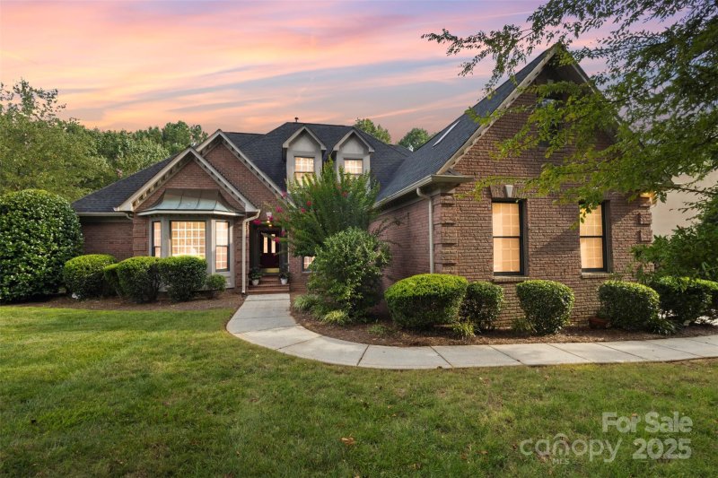 Property image 3 at 5125 Belicourt Drive, Charlotte, NC 28277