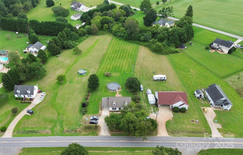Property image 4 of 2614 Reepsville Road in Hampton Heights, Lincolnton, NC 28092