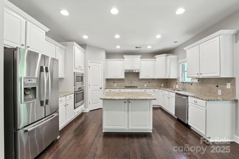 Property image 4 at 285 E Waterlynn Road, Mooresville, NC 28115