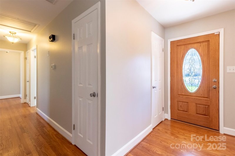 Property image 3 at 6618 Castlegate Drive, Charlotte, NC 28226