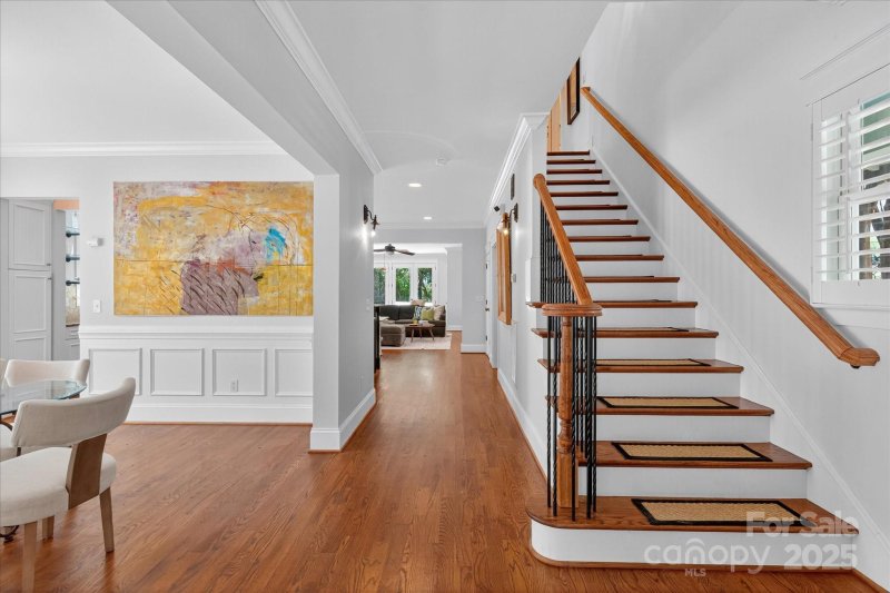 Property image 5 of 516 E Tremont Avenue in Dilworth, Charlotte, NC 28203