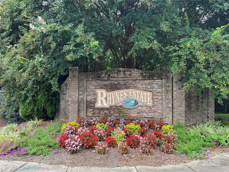 Property image 5 of 135 Coral Rutledge Drive in Rhynes Estate, Mount Holly, NC 28120