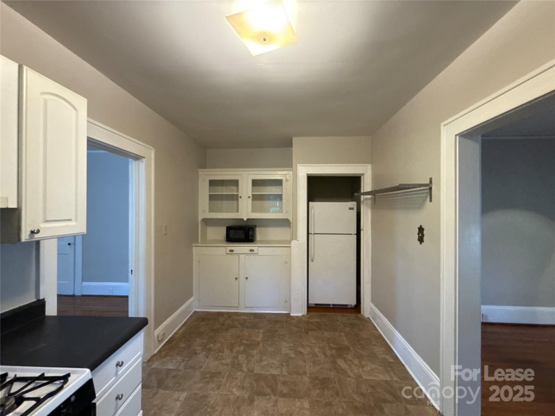 Property image 5 at 518 Oakland Avenue, Charlotte, NC 28204