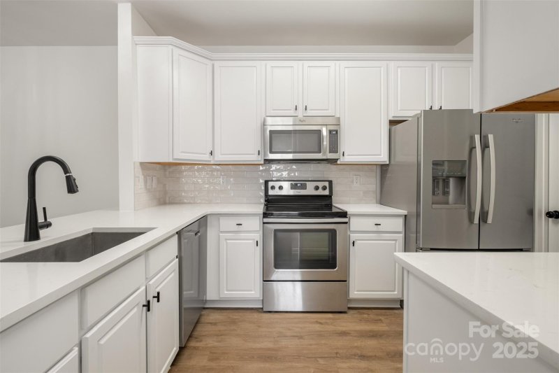 Property image 3 at 11725 Ridgeway Park Drive, Charlotte, NC 28277