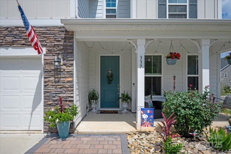 Property image 2 of 337 Dudley Drive in Massey, Fort Mill, SC 29715
