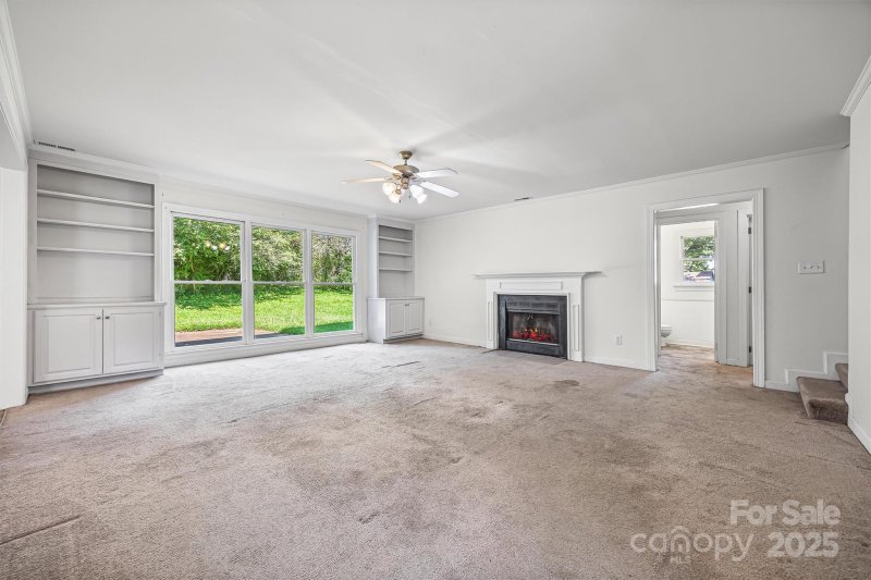 Property image 4 of 9221 Old Barnette Place in Torrence Crossing, Huntersville, NC 28078