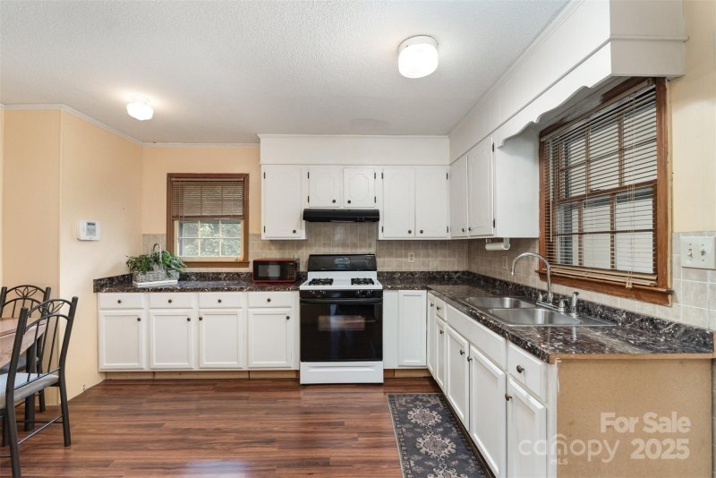 Property image 3 at 3039 Knollwood Drive, Gastonia, NC 28052