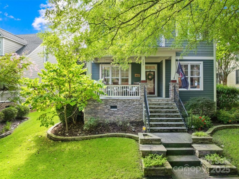 Property image 5 of 220 Mills Lane in Baxter Village, Fort Mill, SC 29708