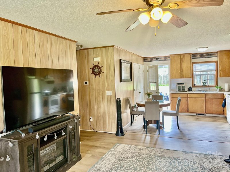 Property image 5 of 5508 5510 Wrenn Drive in Wrenns Estate, Denver, NC 28037