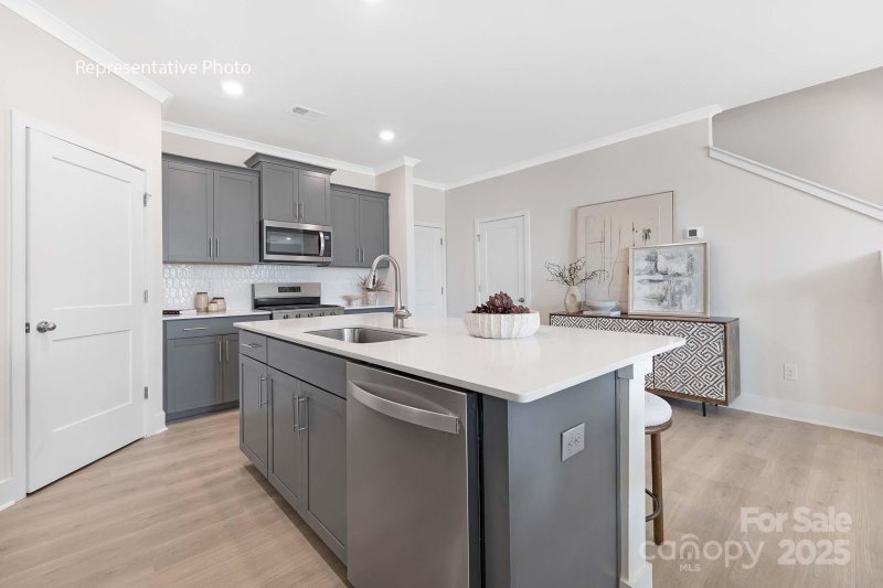 2039 Harlequin Drive