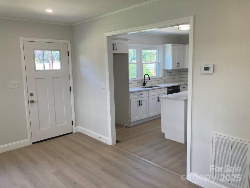 Property image 4 of 1903 Jennings Street in Lincoln Heights, Charlotte, NC 28216