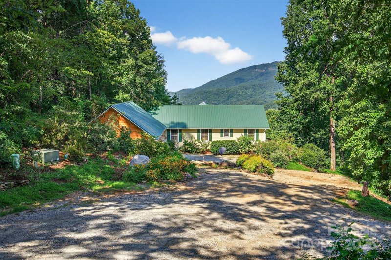 Property image 4 of 60 Wildflower Lane in Gateway Mountain, Old Fort, NC 28762