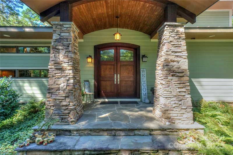 Property image 4 at 140 Burnell Place, Davidson, NC 28036