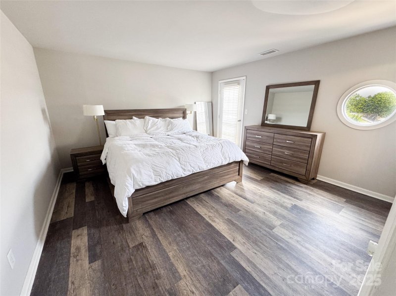 Property image 4 of 9211 Ravenwing Drive in Audubon Parc, Charlotte, NC 28262