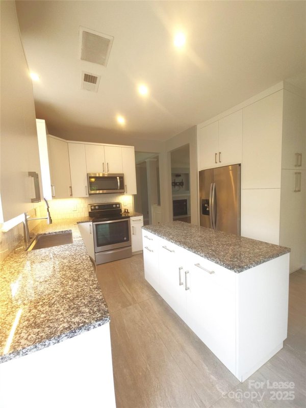 Property image 4 at 14447 Planters Knob Lane, Charlotte, NC 28273