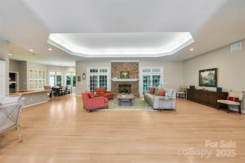 Property image 4 of 7 Ashley Place in Ashley Place, Hendersonville, NC 28739