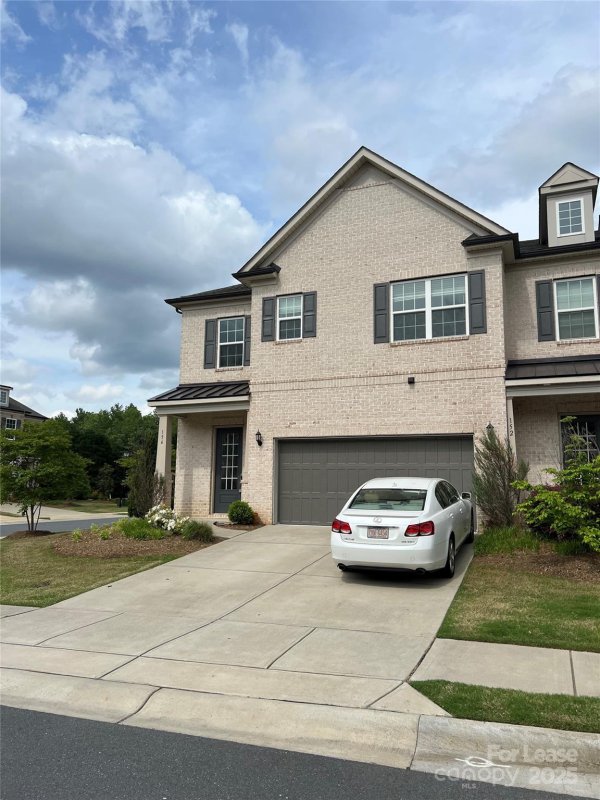 156 Heathbrook Lane