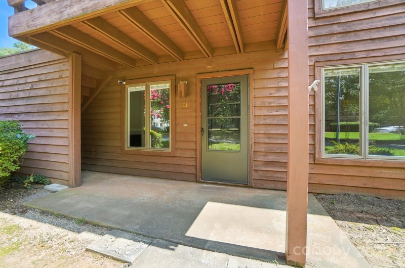 Property image 5 of 1823 J Julian Lane in Northampton, Charlotte, NC 28208