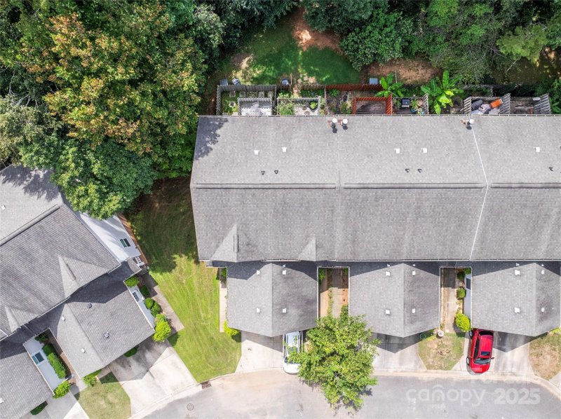 Property image 2 of 9614 Green Gable Court in Sardis Glen, Charlotte, NC 28270