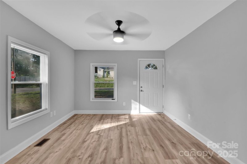 Property image 2 at 308 Oakhurst Avenue, Gastonia, NC 28052