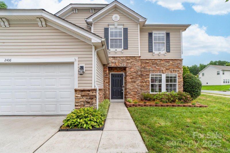 2406 Harwood Hills Lane