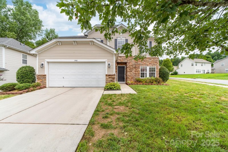 Property image 2 at 2406 Harwood Hills Lane, Charlotte, NC 28214