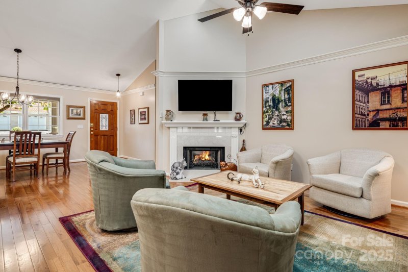 Property image 3 at 1015 Saddlebrook Drive, Hendersonville, NC 28739