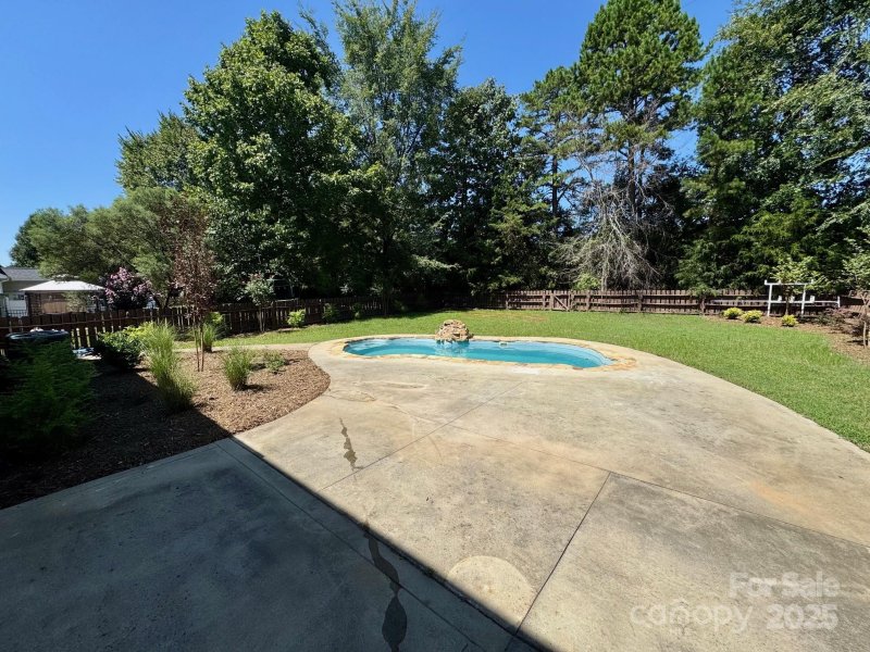 Property image 4 of 1022 Canopy Drive in Brandon Oaks, Indian Trail, NC 28079