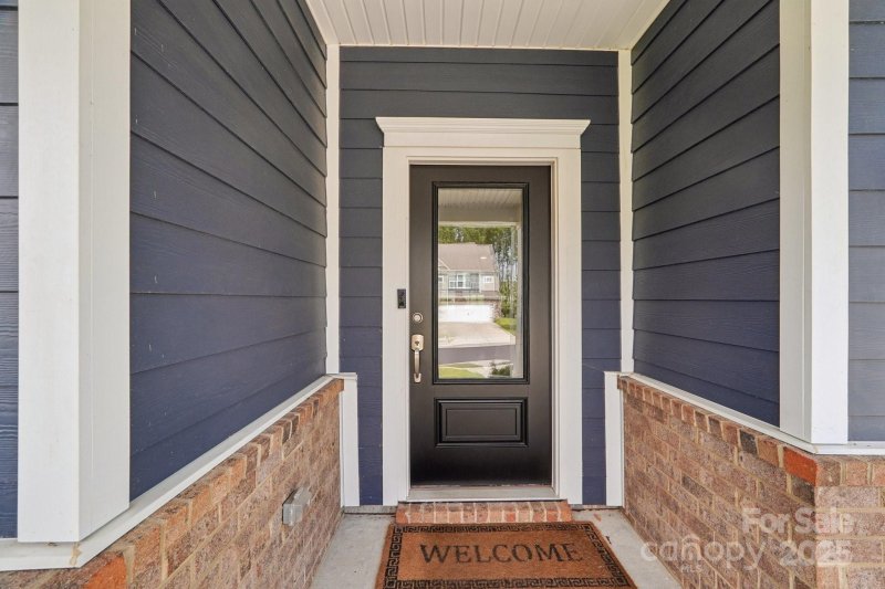 Property image 4 of 130 Rooster Tail Lane in Falls Cove at Lake Norman, Troutman, NC 28166