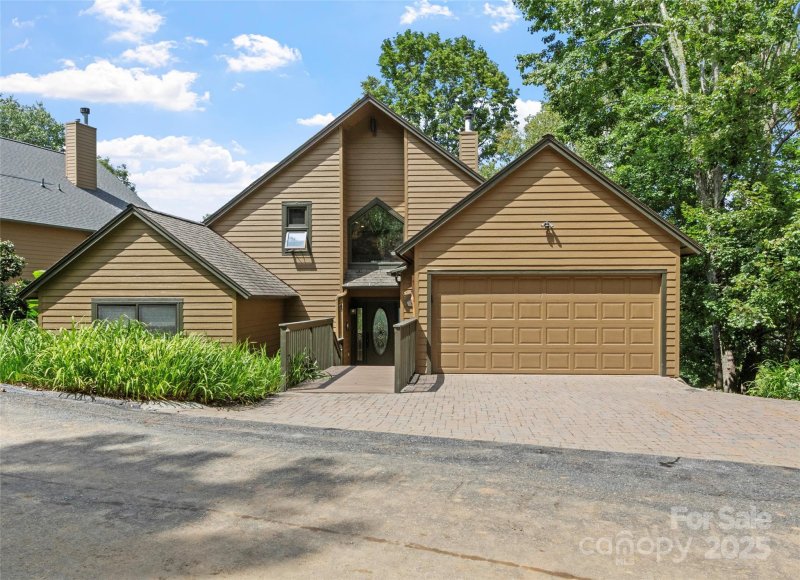 Property image 3 of 91 Brandy Run Road in Mountain Air, Burnsville, NC 28714