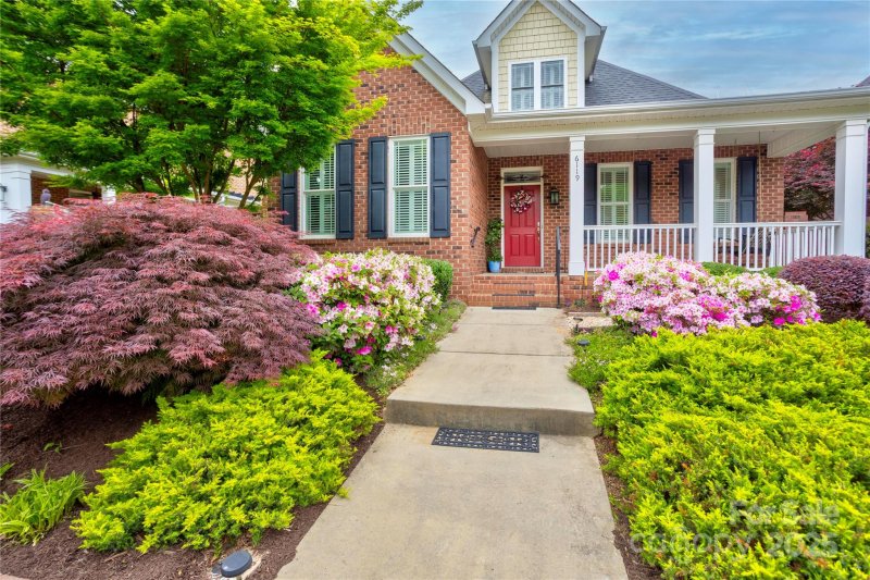 Property image 2 of 6119 Village Drive in Afton Village, Concord, NC 28027