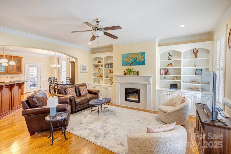 Property image 3 of 6119 Village Drive in Afton Village, Concord, NC 28027