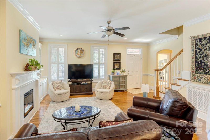 Property image 5 of 6119 Village Drive in Afton Village, Concord, NC 28027