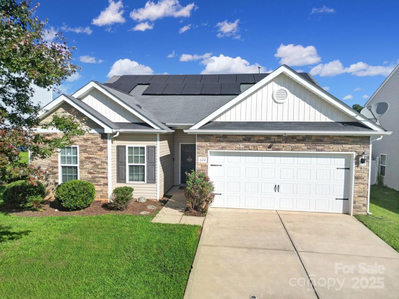 Long Creek Meadows, Dallas Community