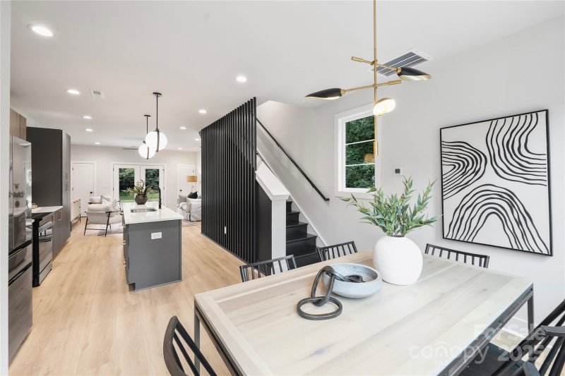 Property image 5 of 1314 Carolyn Drive in Commonwealth Park, Charlotte, NC 28205