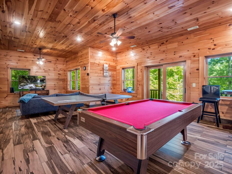 Property image 4 of 1029 Rainbow Circle in Riverbend at Lake Lure, Lake Lure, NC 28746