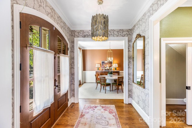 Property image 2 of 2149 Colony Road in Myers Park, Charlotte, NC 28209