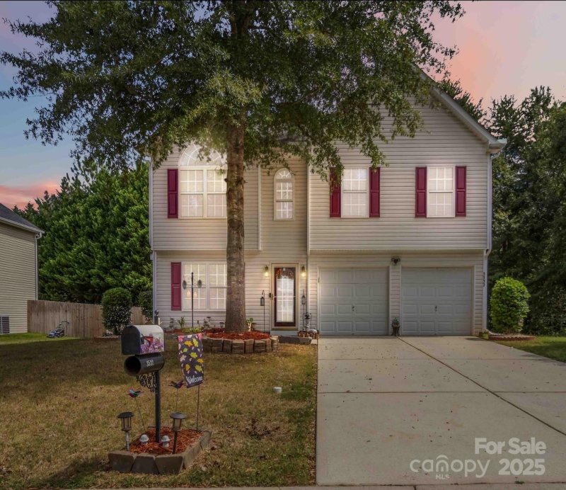 Property image 2 of 3532 Tybee Drive in Sandy Pointe, Fort Mill, SC 29715