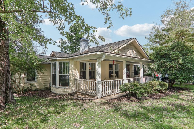 914 White Pine Drive