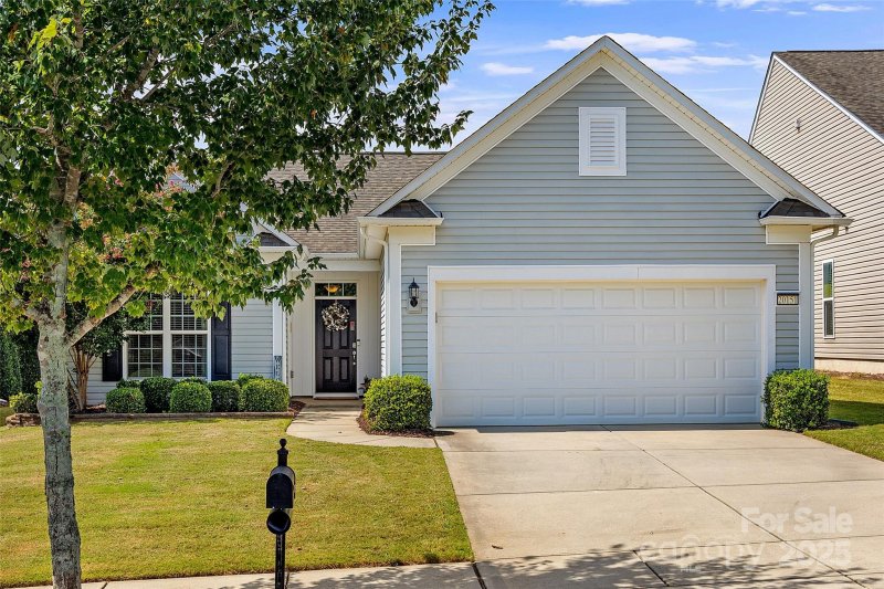 Property image 2 of 20151 Dovekie Lane in Sun City Carolina Lakes, Fort Mill, SC 29707