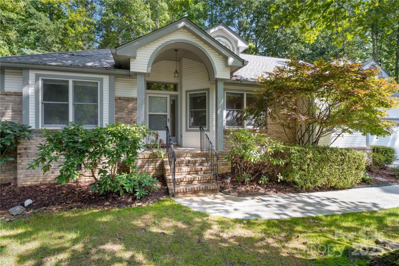 131 Jenny Lind Drive