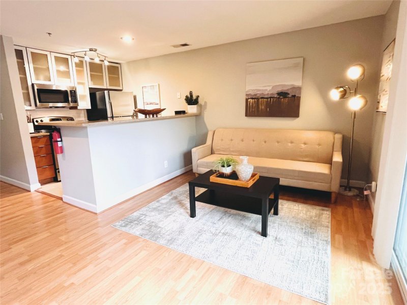 Property image 3 of 505 Graham Street in The Fourth Ward Square, Charlotte, NC 28202