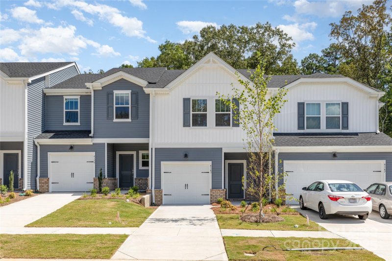 Property image 2 at 4143 Summit Woods Drive, Charlotte, NC 28216