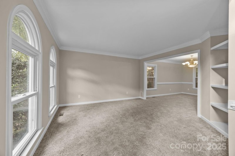 Property image 4 of 4402 Poplar Grove Drive in Davis Lake, Charlotte, NC 28269