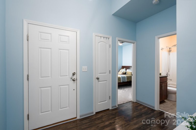 Property image 3 of 202 Paradise Hills Circle in Avalon, Mooresville, NC 28115