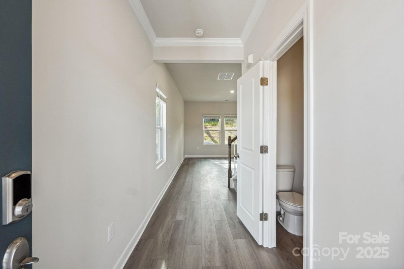 Property image 2 of 1516 31st Street in Walnut Reserve, Conover, NC 28613