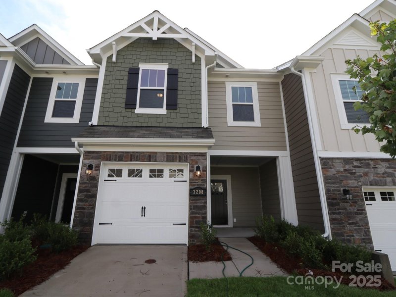 3208 Lilac Grove Drive