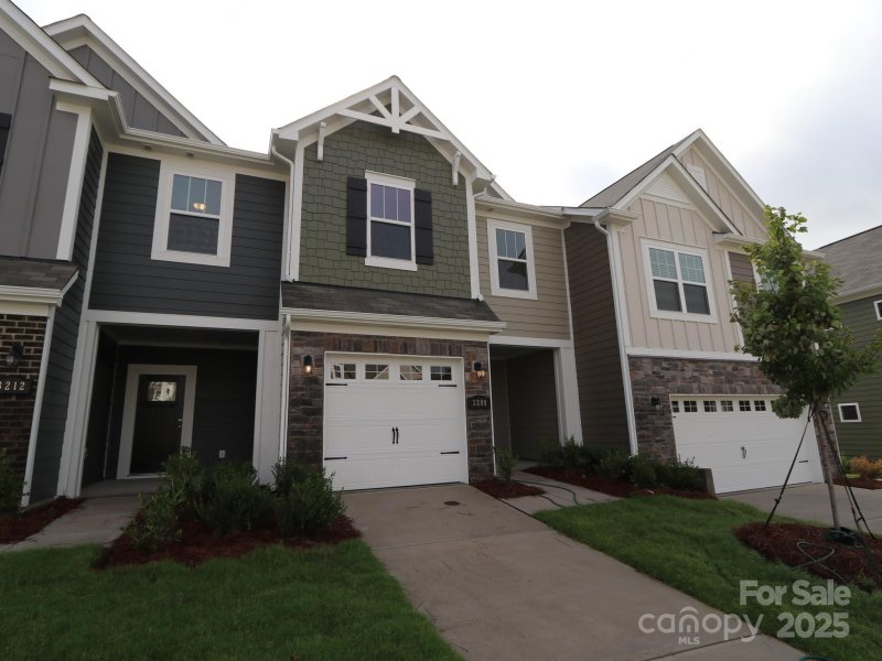 Property image 2 at 3208 Lilac Grove Drive, Charlotte, NC 28269